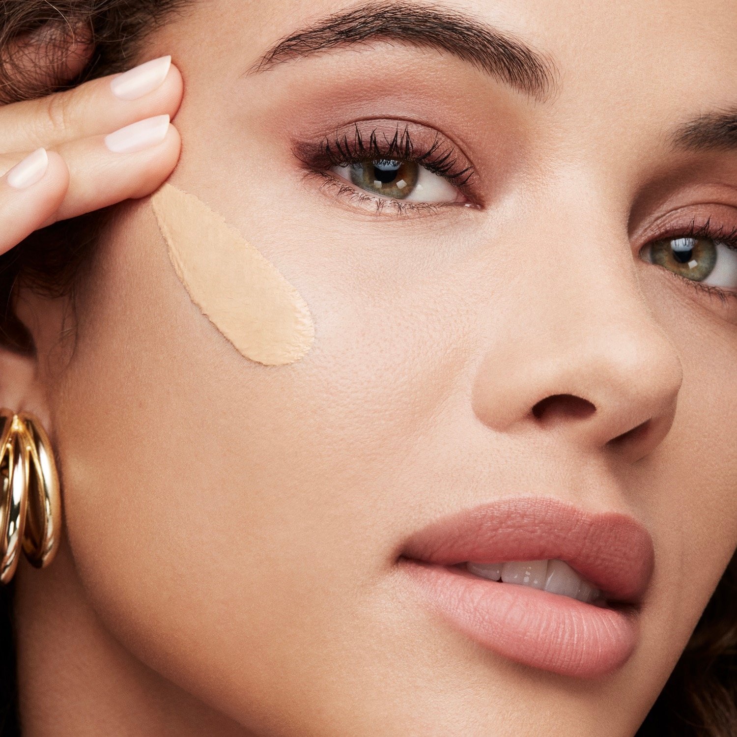 BAREPRO 24 HR WEAR SKIN-PERFECTING MATTE LIQUID FOUNDATION MINERAL SPF 20 PA++ (BASE LÍQUIDA ACABADO MATTE)